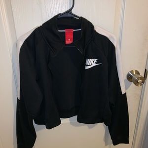 Nike Cropped Track Zip up